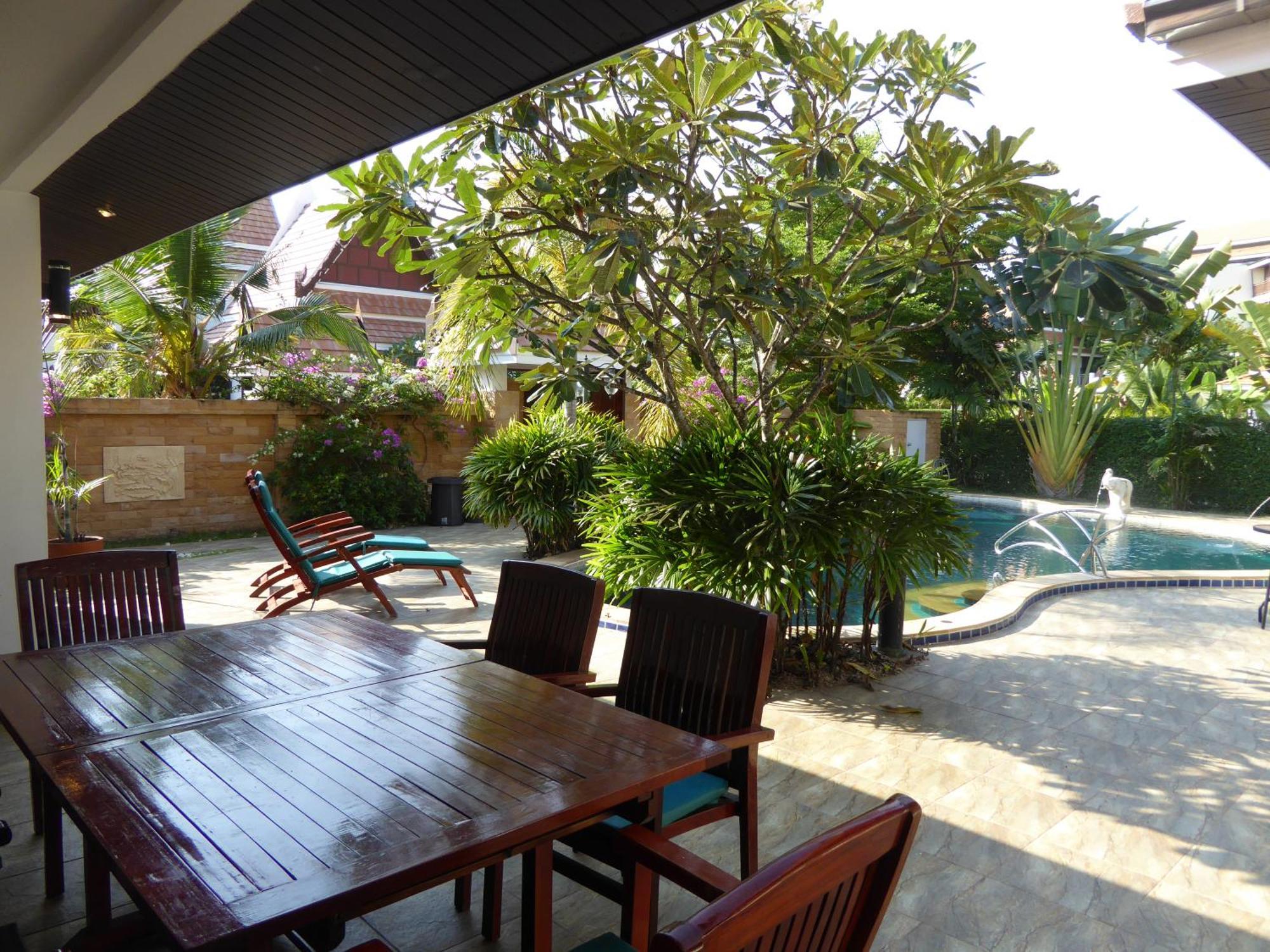 Vip Chain Resort Pool Villa Ban Phe Exterior photo